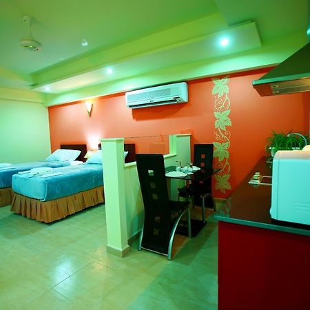 Johny International Hotel Maszkat Kültér fotó