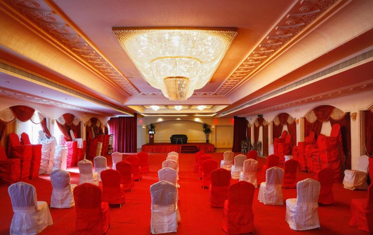 Johny International Hotel Maszkat Kültér fotó
