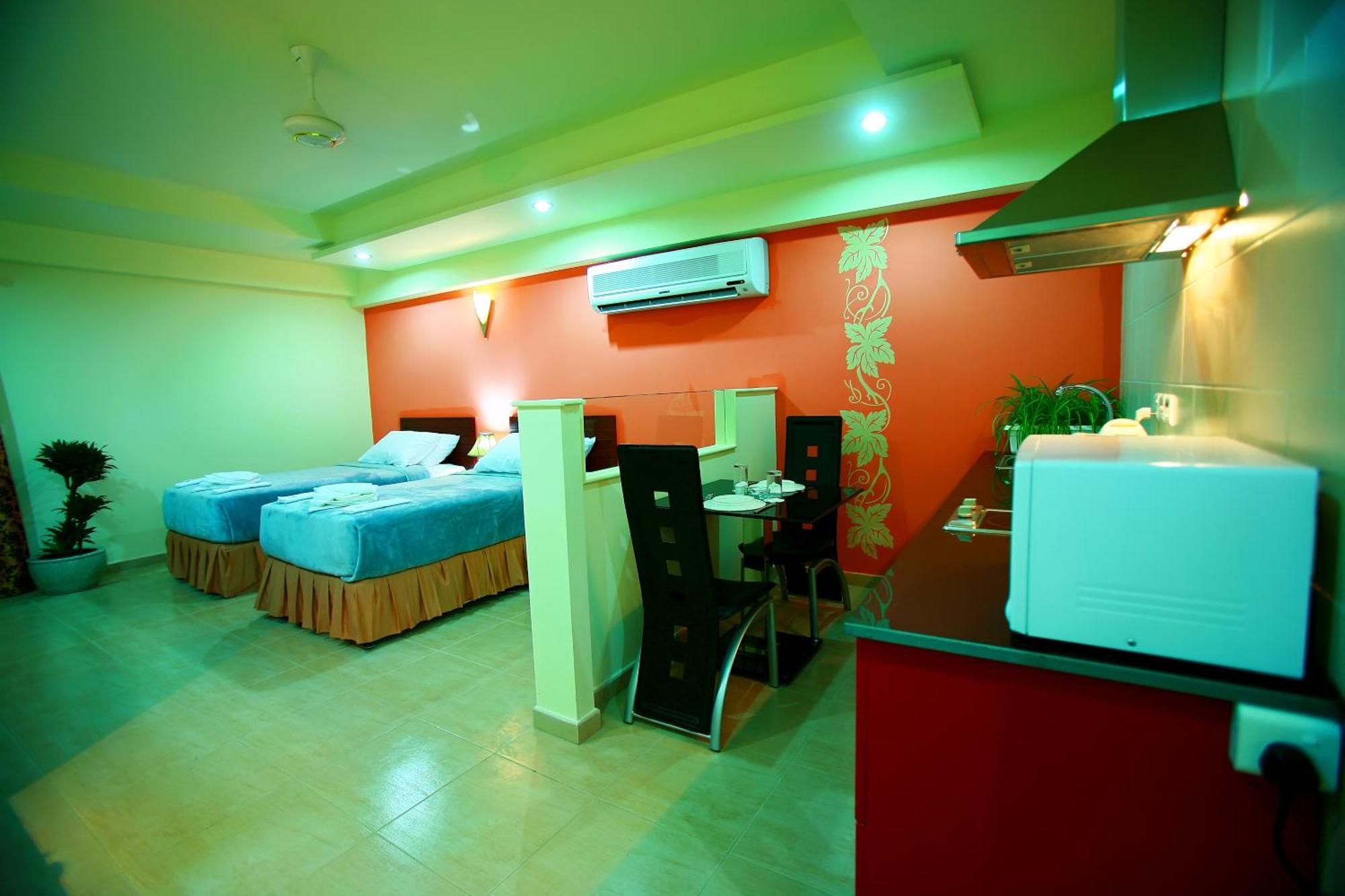 Johny International Hotel Maszkat Kültér fotó