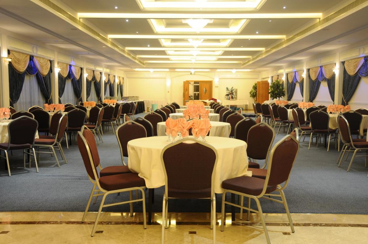 Johny International Hotel Maszkat Kültér fotó