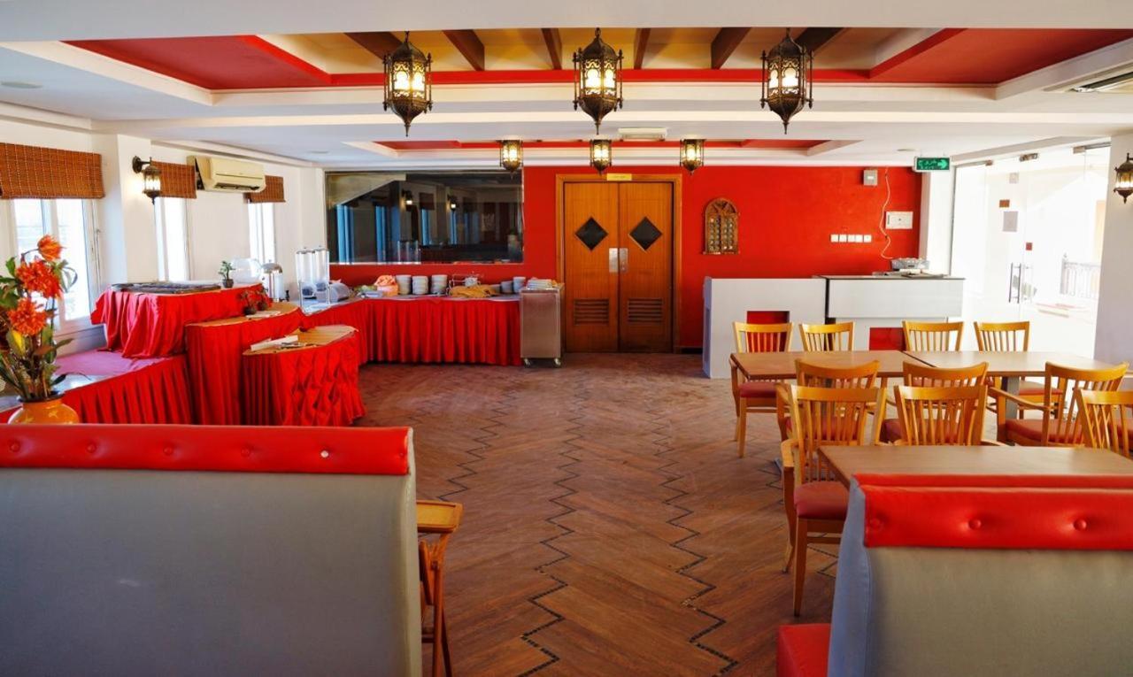 Johny International Hotel Maszkat Kültér fotó