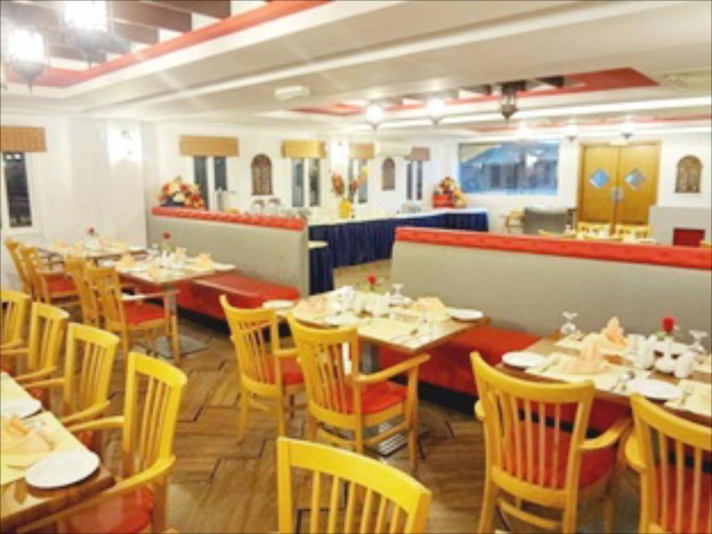 Johny International Hotel Maszkat Kültér fotó