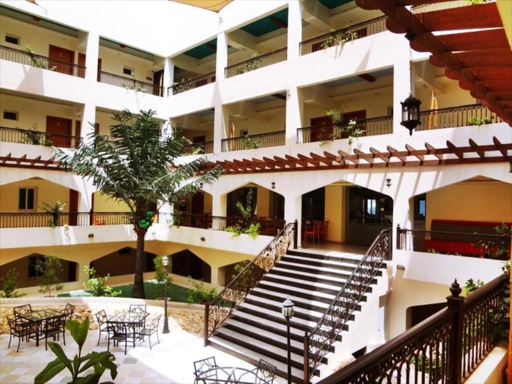 Johny International Hotel Maszkat Kültér fotó