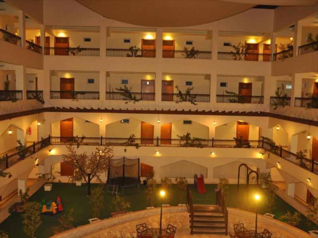 Johny International Hotel Maszkat Kültér fotó